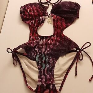 NEW RIO BEACH Summer Cruise Party Travel Size 9 Purple-Black Colors